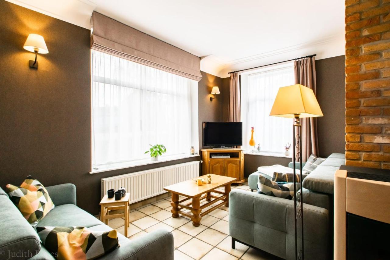 Maison Spacieuse Unifamiliale. Gite La Clochette Бастон Екстериор снимка